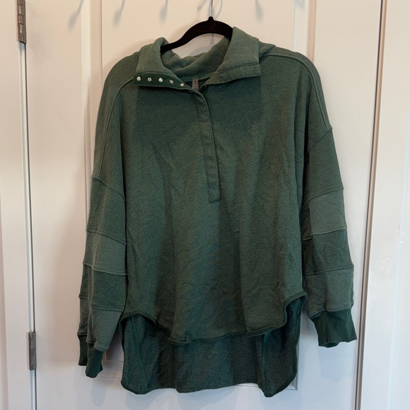 FREE PEOPLE Women's Henley Sweatshirt Size S In Green - Picture 1 of 3